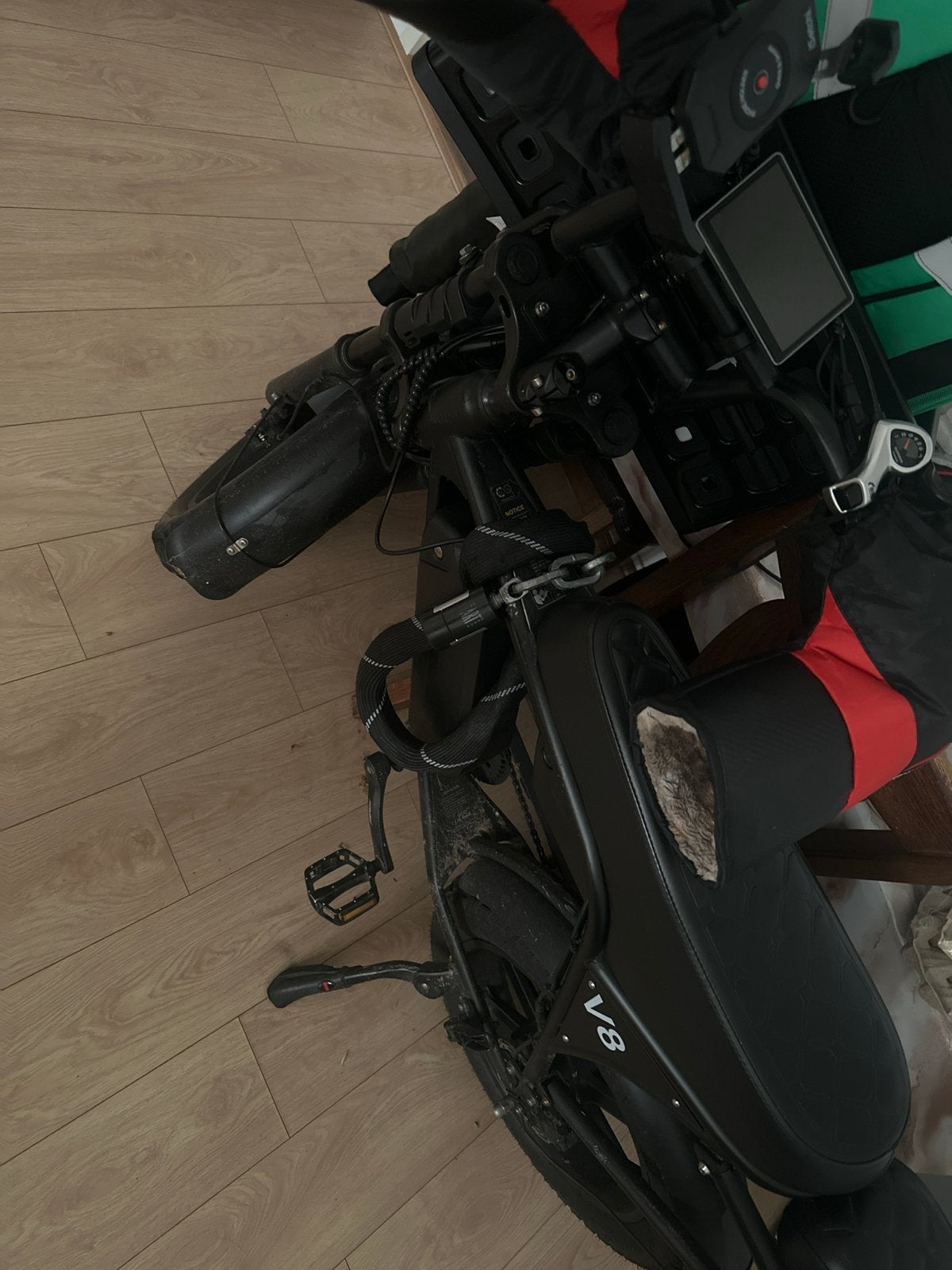 Fatbike V8 met dikke banden en comfortabel zadel, Overige merken, Gebruikt, Ophalen of Verzenden, 50 km per accu of meer