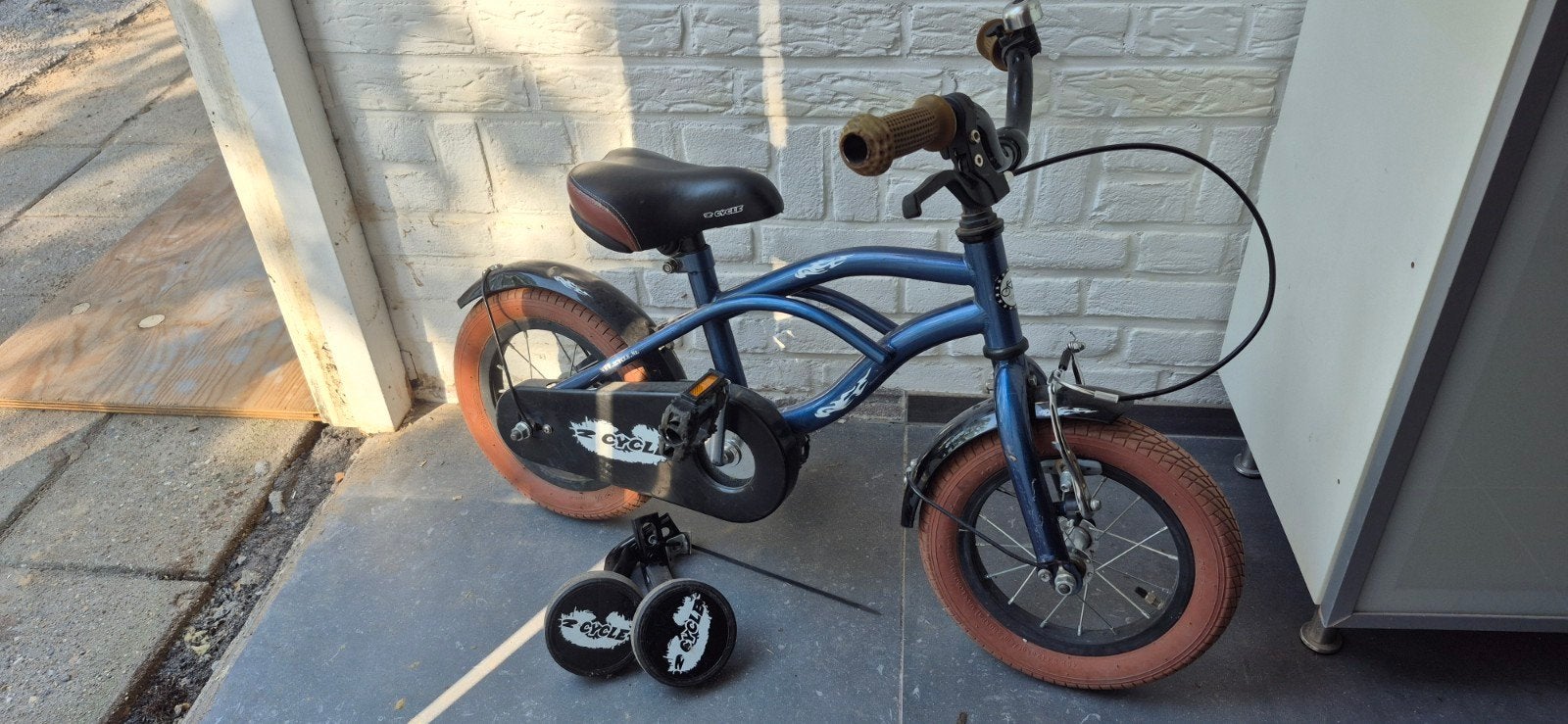 Kinderfiets 12 inch met zijwieltjes - Blauw, Fietsen en Brommers, Fietsen | Kinderfietsjes, Ophalen, Zijwieltjes, Gebruikt, Minder dan 16 inch