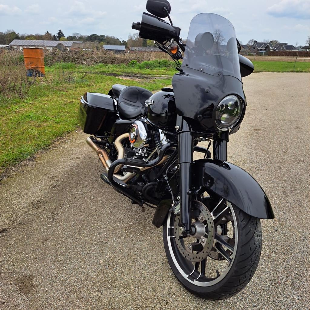 Harley Davidson Road King Clubstyle, 2 cilinders, Occasion, Particulier, Toermotor