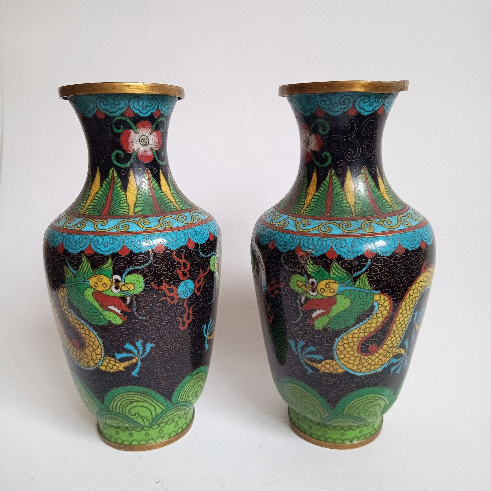 Set Chinese Cloisonne vazen met draak / draken, Antiek en Kunst, Ophalen of Verzenden
