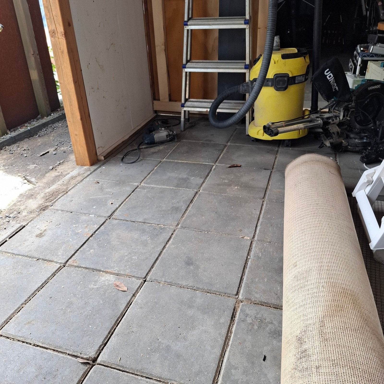 Stoeptegels gratis afhalen, Doe-het-zelf en Verbouw, Tegels, 60 cm of meer, Ophalen of Verzenden, 10 m² of meer, Vloertegels