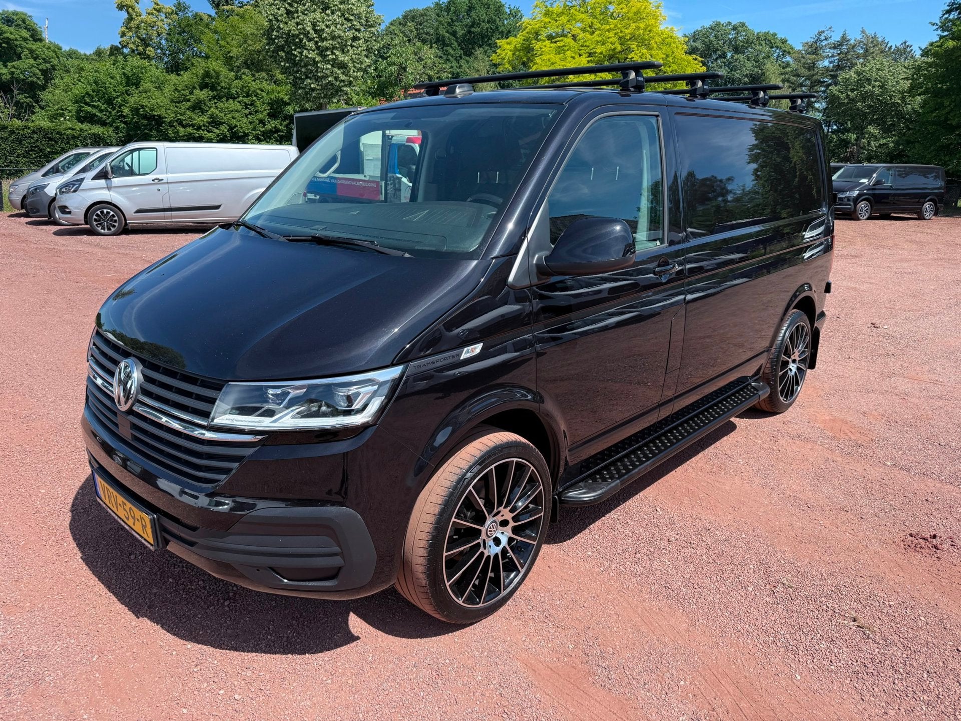 Volkswagen Transporter 2.0 TDI 150PK L1H1 Navi / Sidebars /, Voorwielaandrijving, 15 km/l, Gebruikt, Euro 6