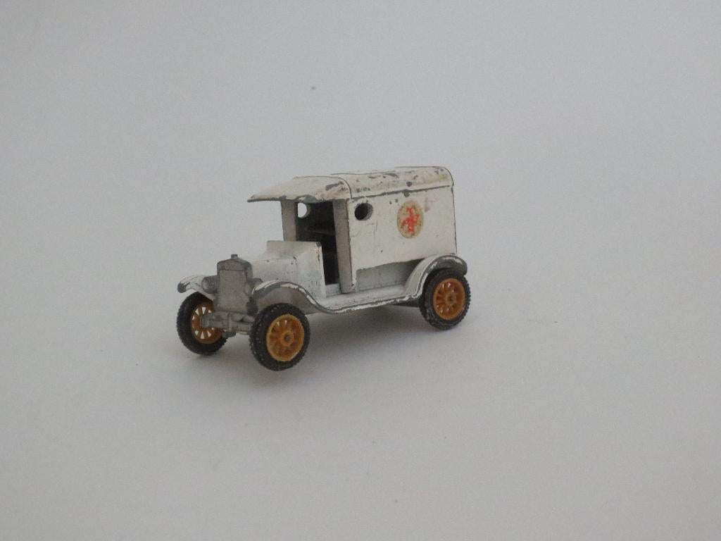 T-Ford bestelauto (1919), Efsi, 1:72, igst, wiel ontbreekt, Hobby en Vrije tijd, Modelauto's | Overige schalen, Ophalen of Verzenden