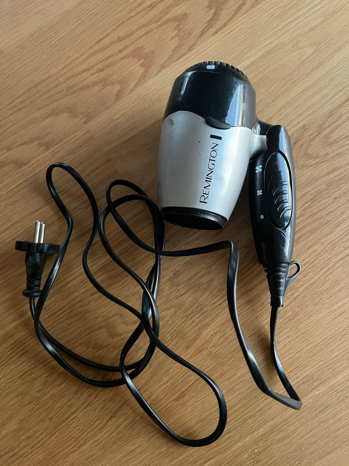 Remington reis haardroger - Inklapbaar en compact, Ophalen, Gebruikt, Haarverzorging