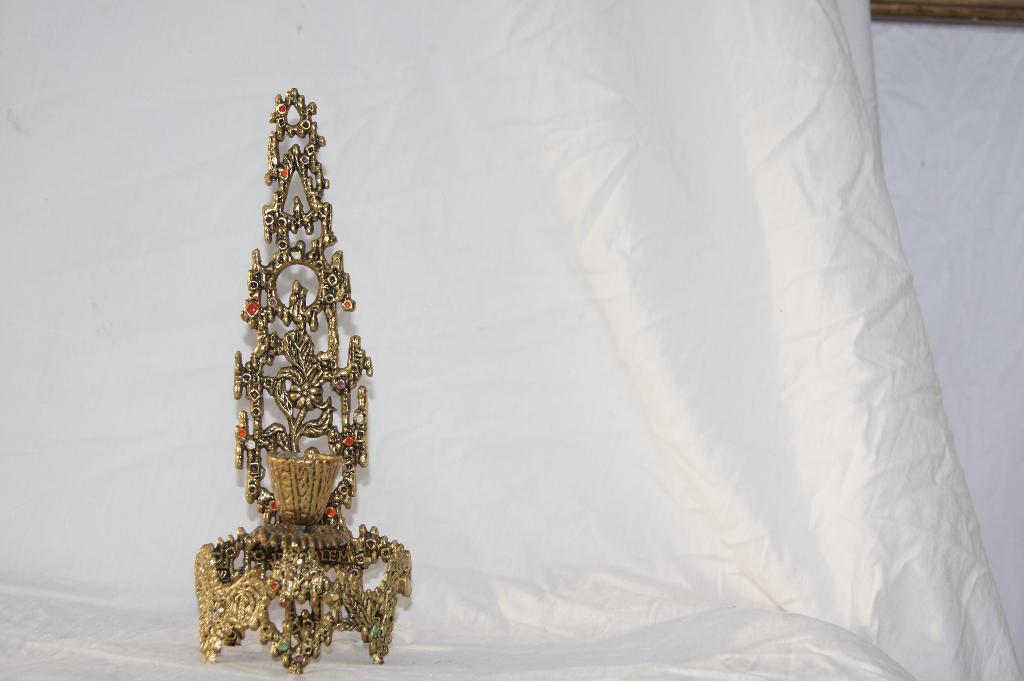 Joodse Kandelaar ( Brutalistische stijl, Ophalen of Verzenden, Koper of Brons