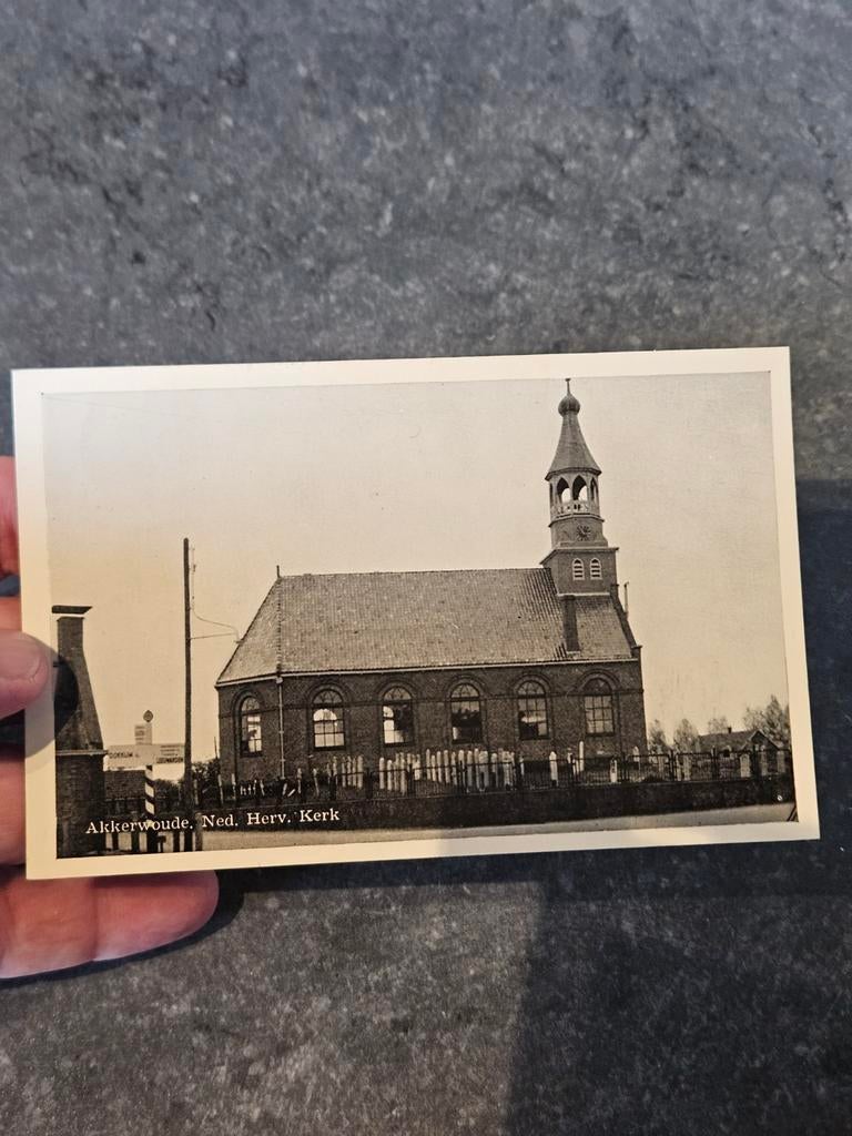 Oude ansichtkaart Akkerwoude kerk, Ophalen of Verzenden, 1940 tot 1960, Gelopen, Friesland