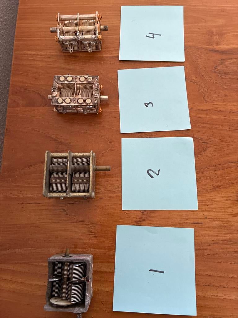 Variabele condensatoren voor radio of elektronica (4 stuks), Ophalen of Verzenden, Gebruikt