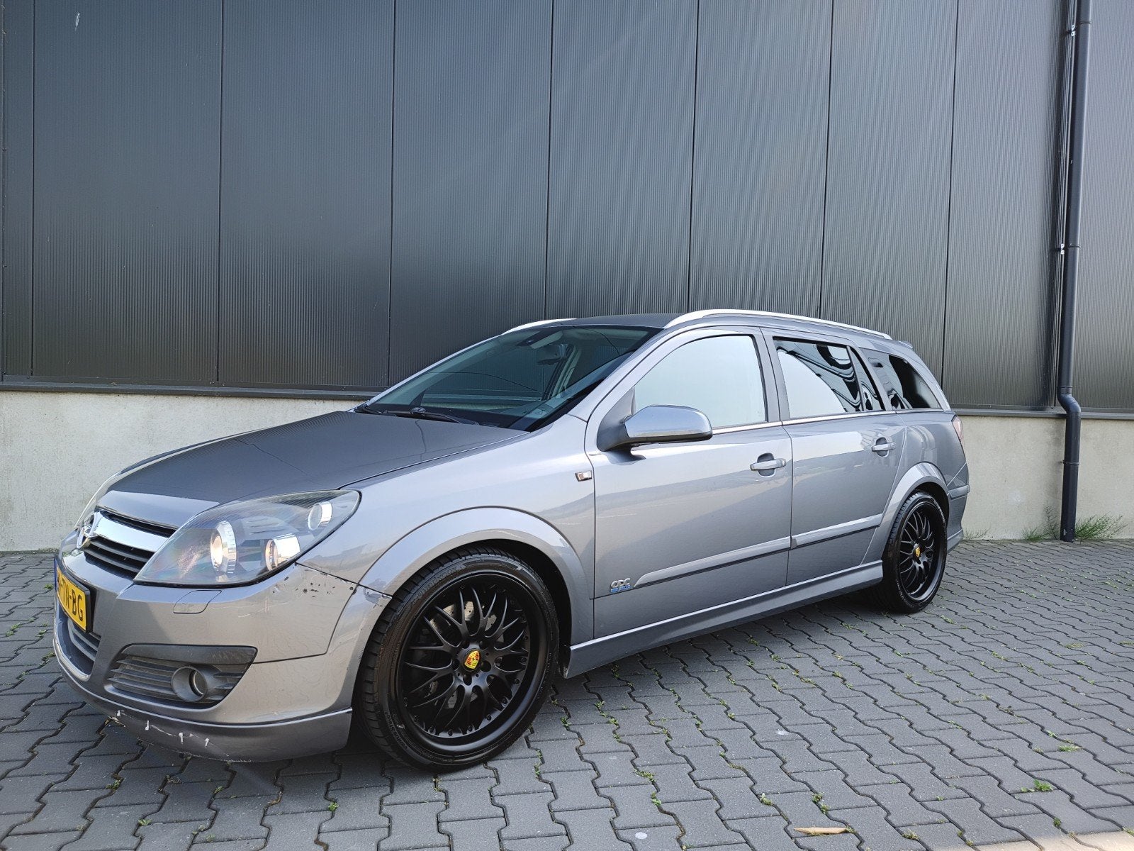 Opel Astra 2.0 Turbo 6 bak Recaro zeldzame youngtimer!!!, Voorwielaandrijving, 1998 cc, 1325 kg, Zwart