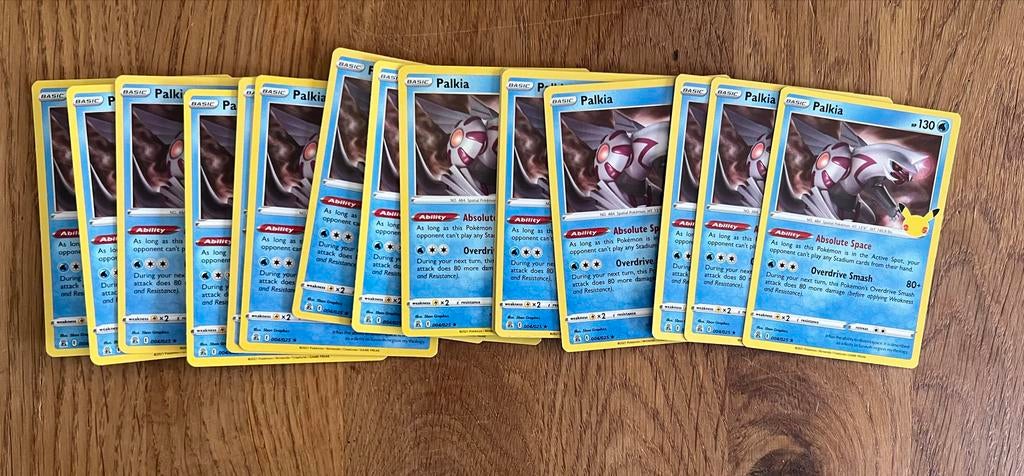 Palkia holo 004/025 Celebrations (prijs per stuk), Ophalen of Verzenden, Zo goed als nieuw, Losse kaart, Foil