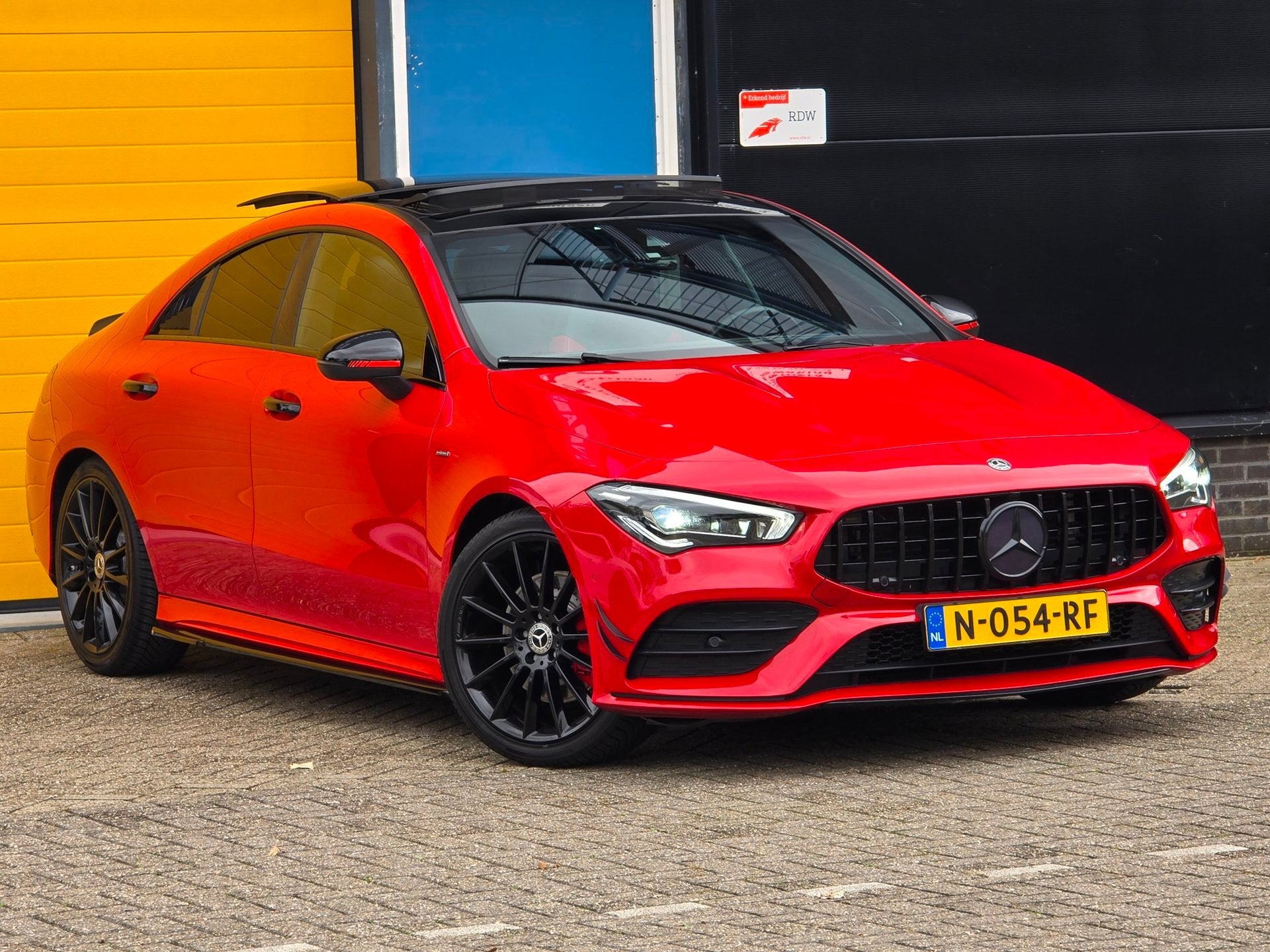 Mercedes-Benz CLA-klasse 200 AMG 45 Look / Leder / Memory /, Gebruikt, Euro 6, 4 cilinders, 163 pk