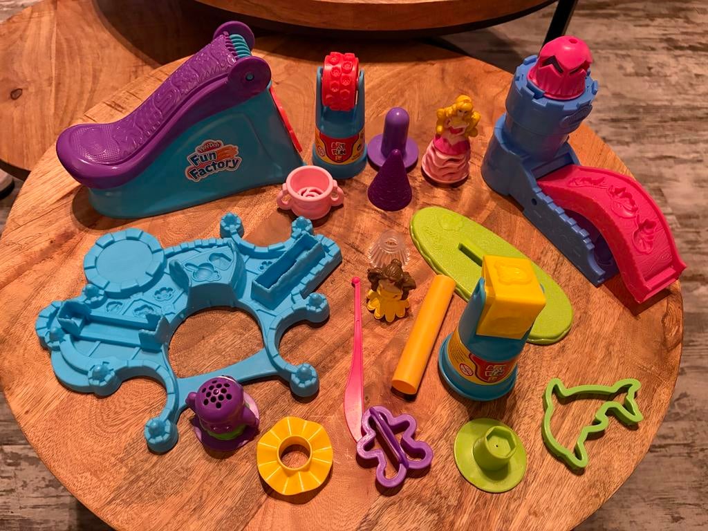 Grote Play-Doh set met My Little Pony en Disney prinsessen, Ophalen, Gebruikt, Knutselen