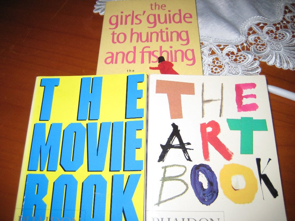 The Movie Book, The Art Book, Girl`s Guide for Hunting, Ophalen of Verzenden, Zo goed als nieuw
