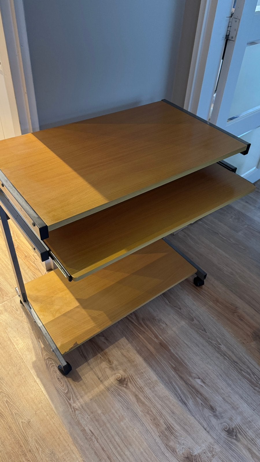 Computerkast, Ophalen, Zo goed als nieuw, 70 tot 120 cm, 70 tot 120 cm