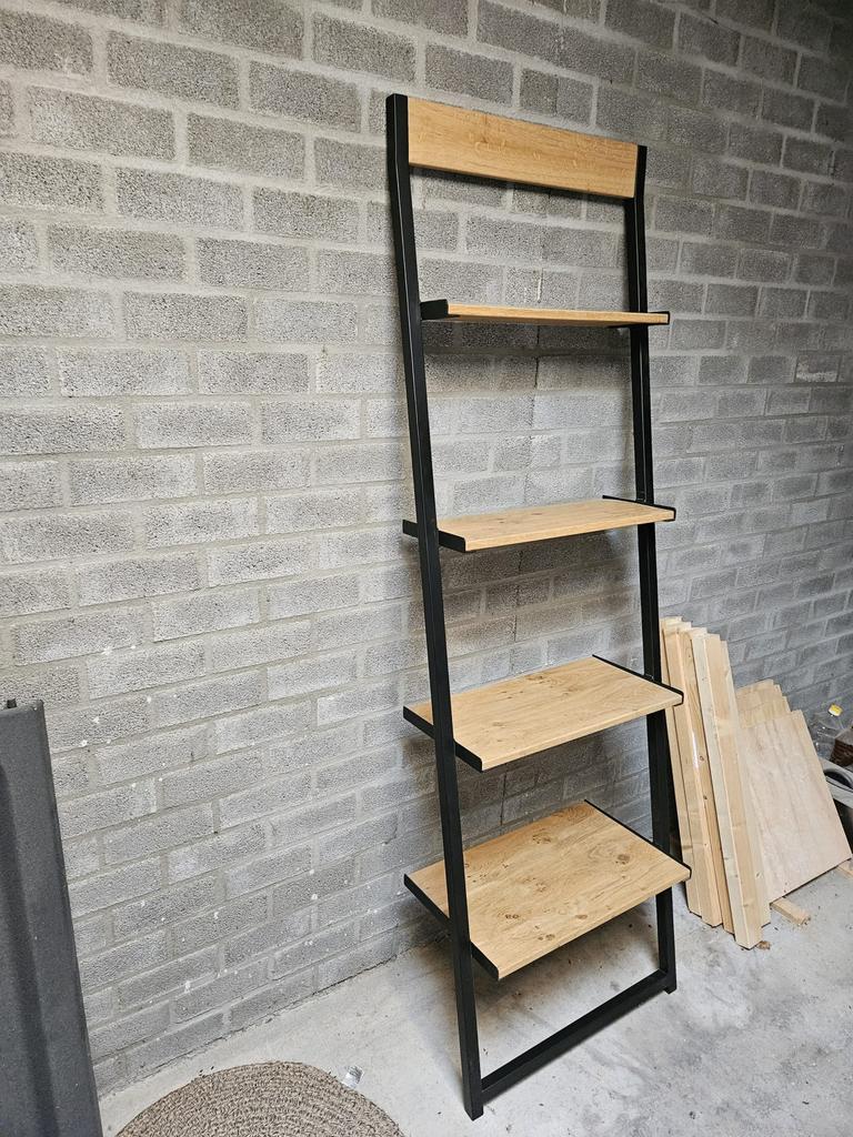 Trapkast, Huis en Inrichting, Ophalen of Verzenden, Zo goed als nieuw