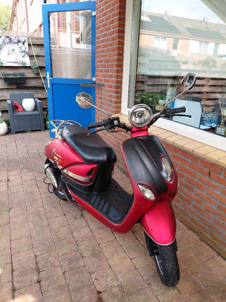 Scooter blauw kenteken te koop. Doet het nog perfect!, Ophalen, Gebruikt, Benzine, Overige merken