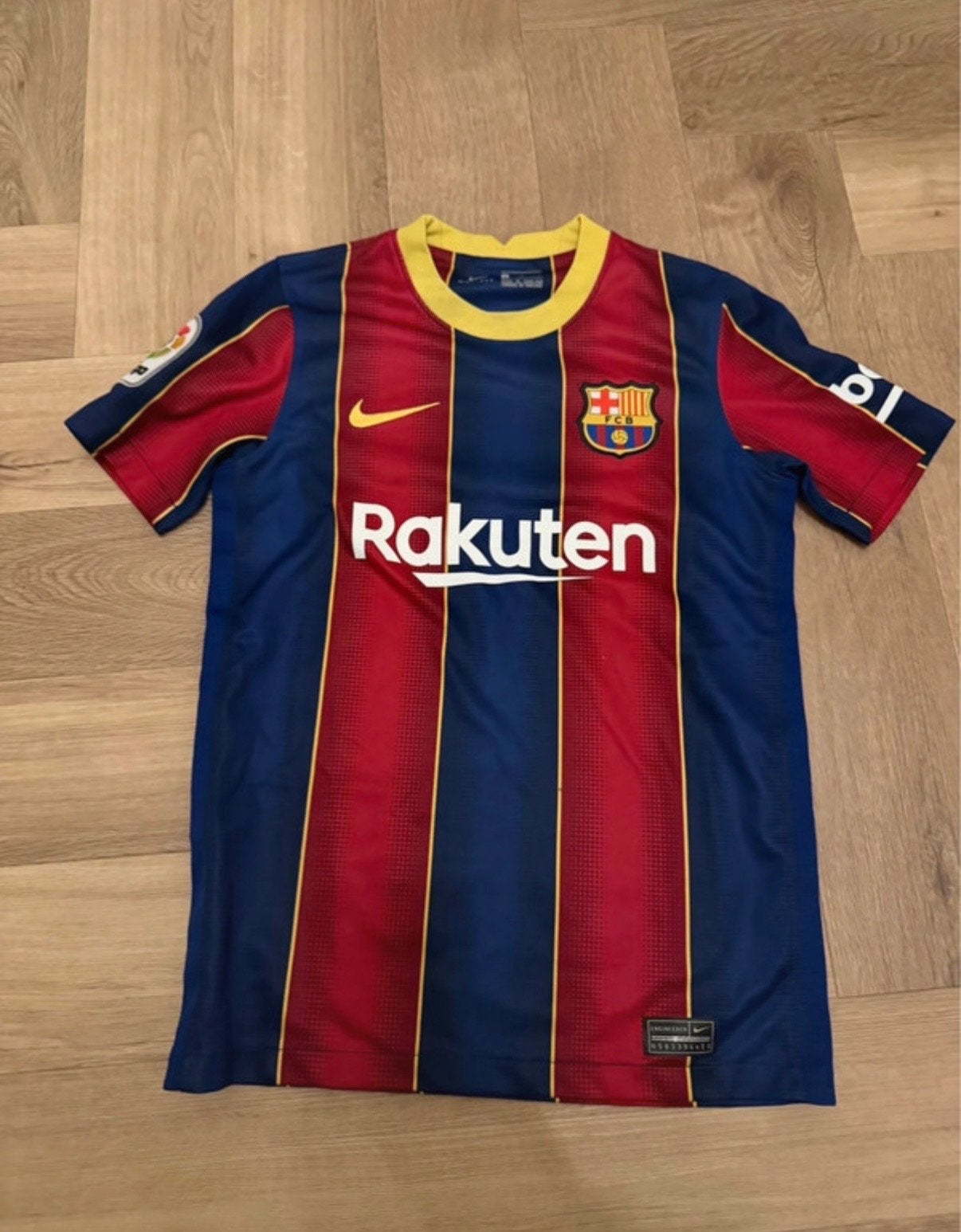 FC Barcelona Voetbalshirt Kind Maat M (137-147 cm), Maat M, Ophalen of Verzenden, Zo goed als nieuw, Shirt