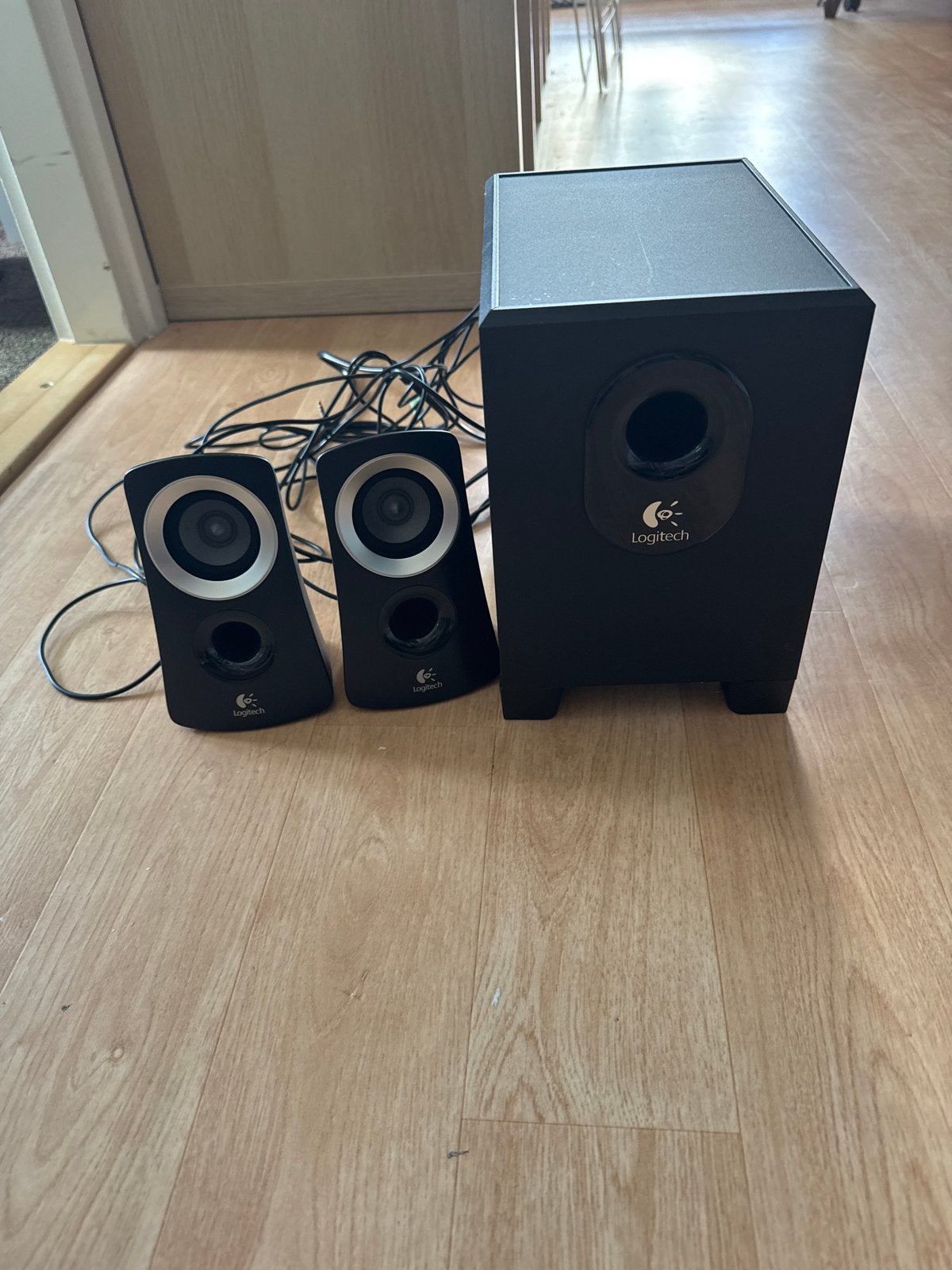 Logitech 2.1 Luidsprekerset met Subwoofer voor Computer, Computers en Software, Pc speakers, Ophalen, Gebruikt, Audiokanaal 2.1