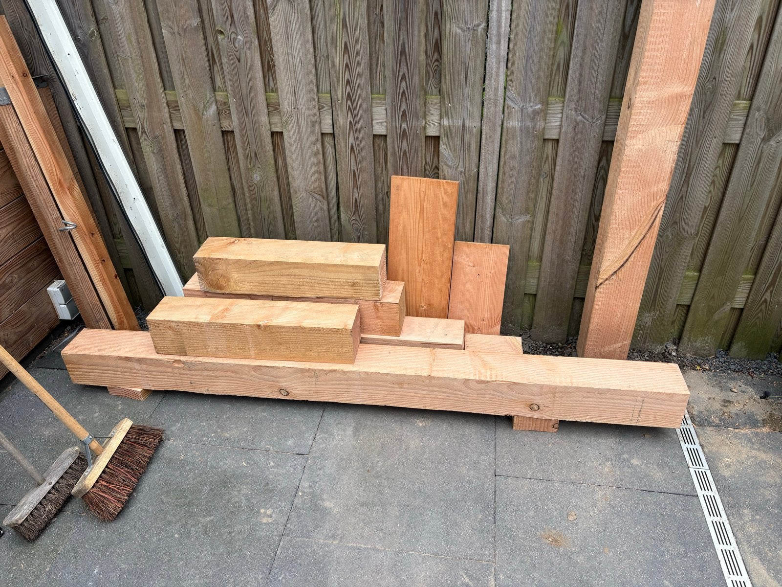 Douglas hout 15x15 cm balken, Doe-het-zelf en Verbouw, Hout en Planken, Ophalen, Zo goed als nieuw, 200 tot 250 cm, 50 mm of meer