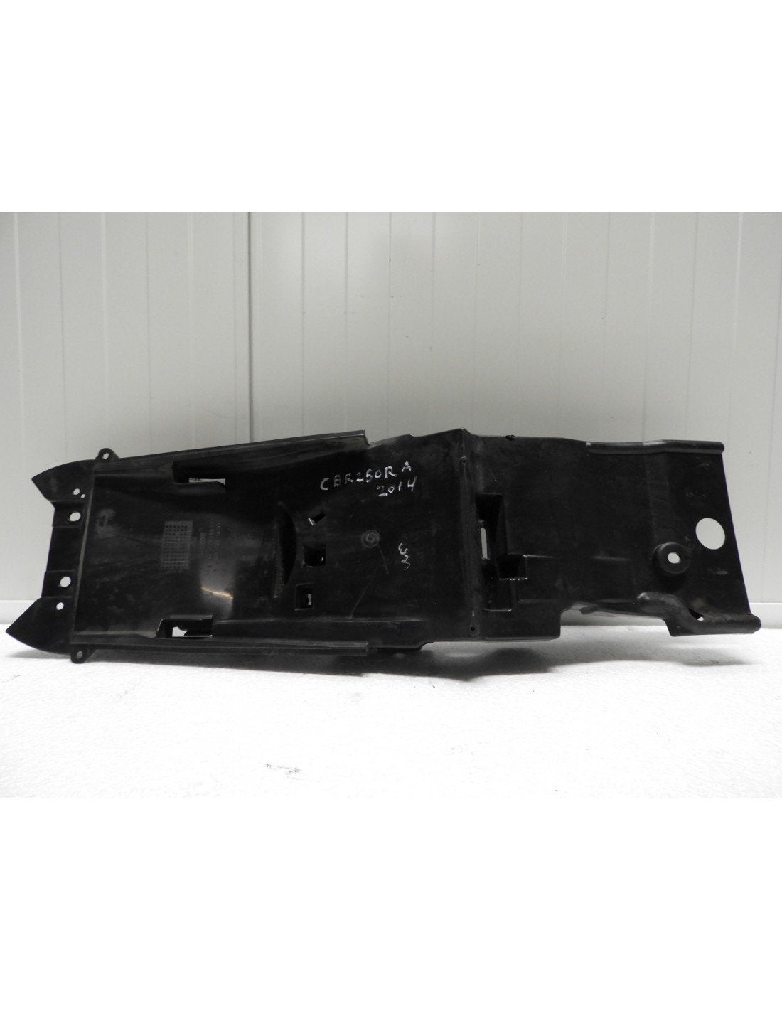 CBR250R 2011 - 2013 Honda Batterijbak D1-42636