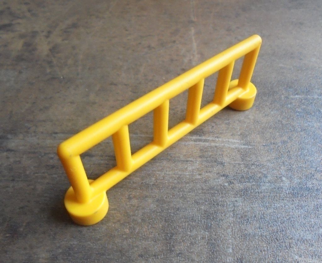 Lego Duplo Fence Railing with 6 Posts (zie foto's) 9, Ophalen of Verzenden, Gebruikt, Losse stenen, Duplo