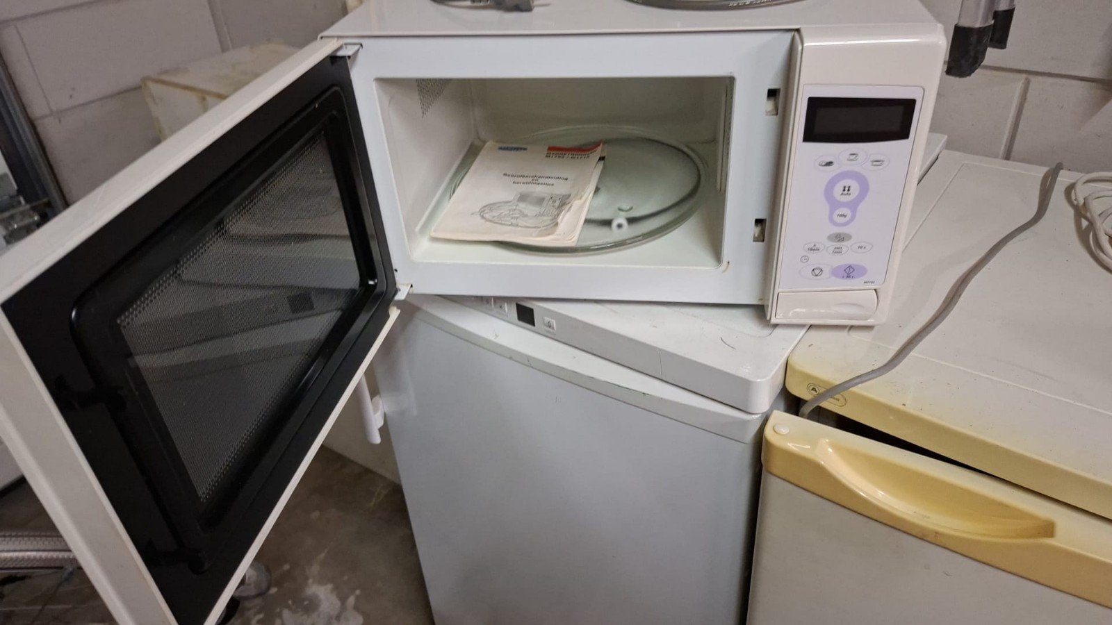 Magnetron, Witgoed en Apparatuur, Combimagnetron, Ophalen of Verzenden, Zo goed als nieuw, Draaiplateau