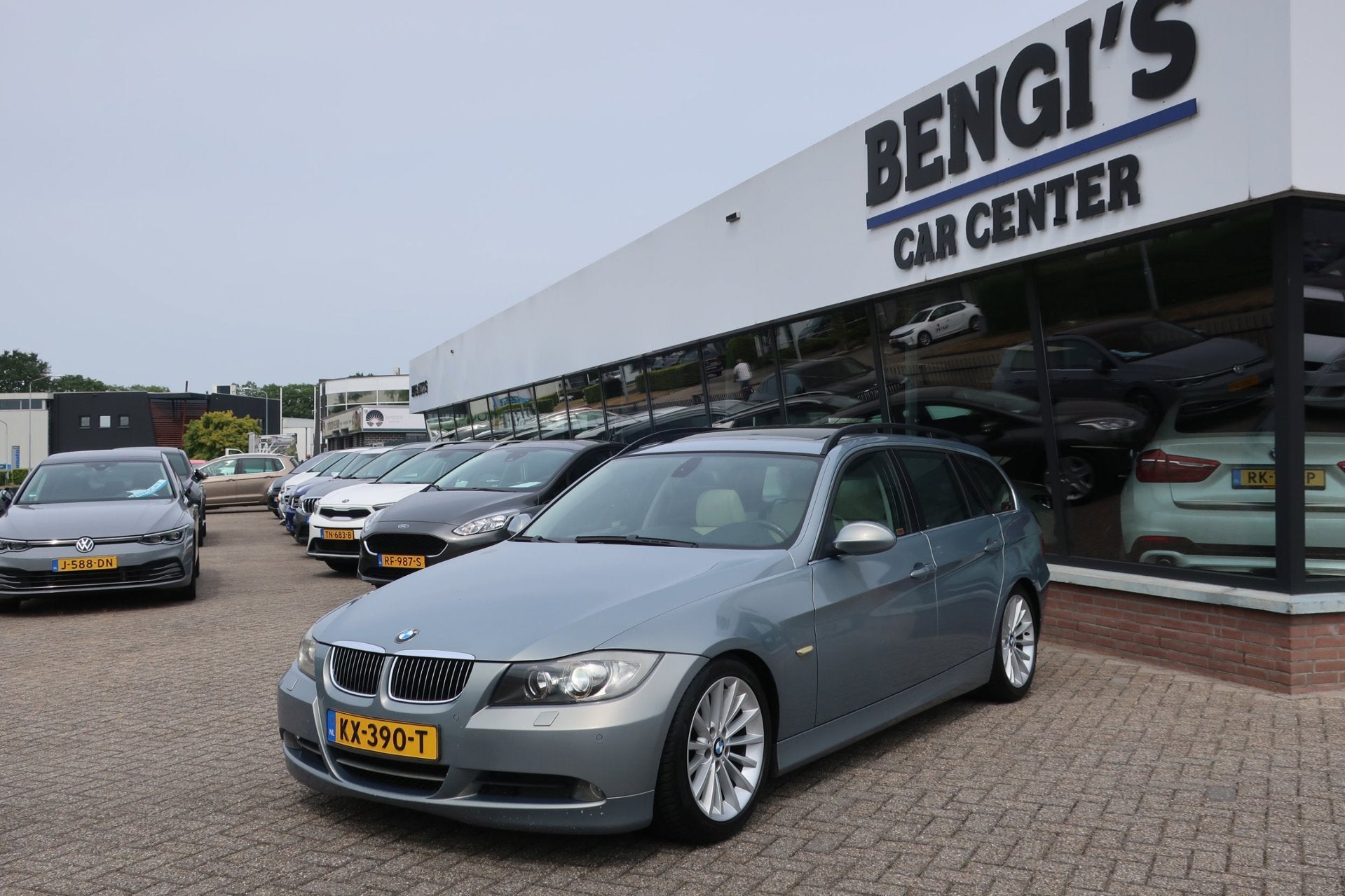 BMW 3-serie Touring 325i Dynamic Executive. PDC_Pano_Xenon_1, Auto's, BMW, Automaat, Achterwielaandrijving, Gebruikt, 2497 cc
