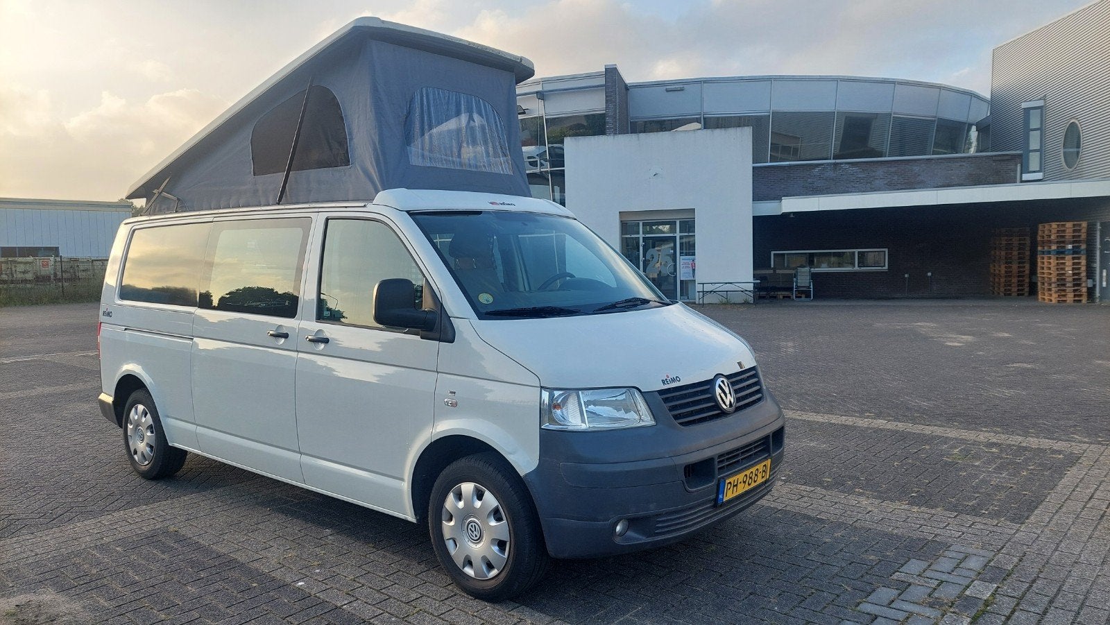 VW T5 REIMO # 6 ZIT+4 SLAAPPLAATSEN # SLAAPHEFDAK #LENGTEZIT