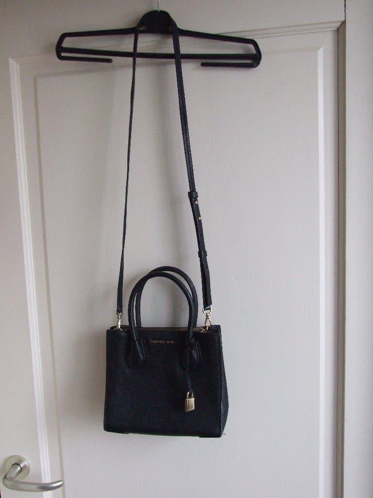 Michael Kors zwart schoudertasje, Ophalen of Verzenden, Nieuw, Zwart, Schoudertasje