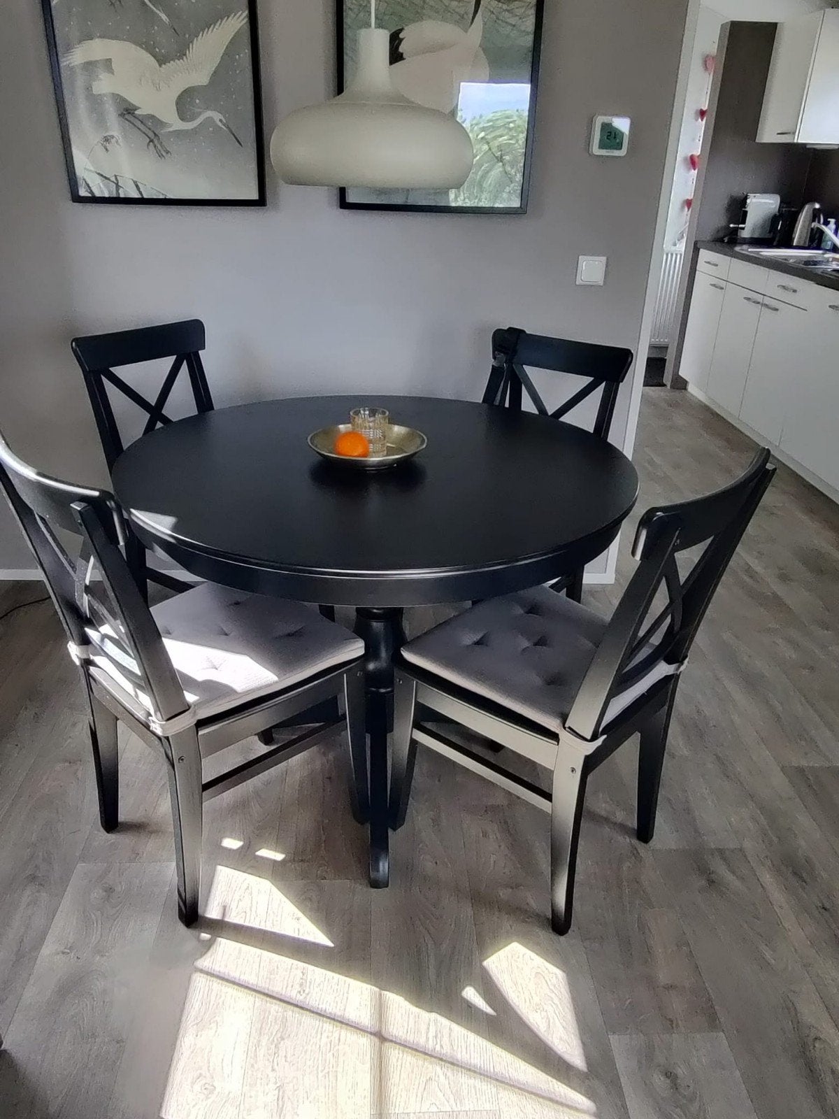 ikea uitschuifbare eettafel te koop met 4 stoelen, Huis en Inrichting, Ophalen, Rond, Zo goed als nieuw, Overige houtsoorten