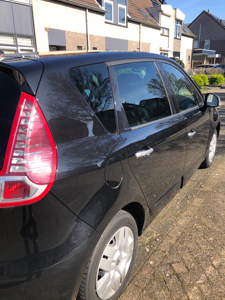 Renault Scénic 1.6 16V 81KW 2012 Zwart, Voorwielaandrijving, 1295 kg, 4 cilinders, Zwart