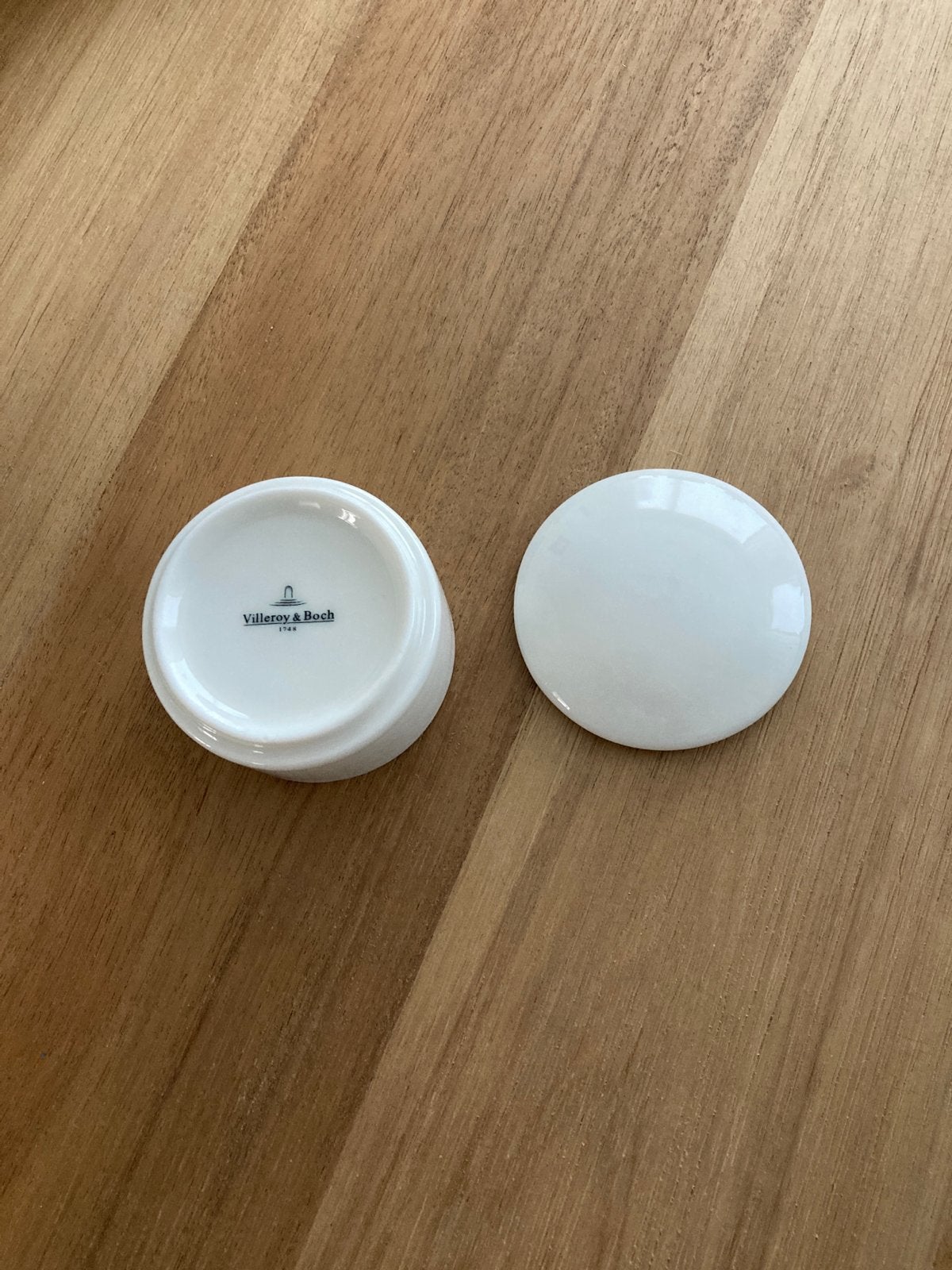 Villeroy & Boch NewWave Espresso Kopje en Schotel, Ophalen of Verzenden, Zo goed als nieuw, Overige stijlen, Kop(pen) en/of Schotel(s)