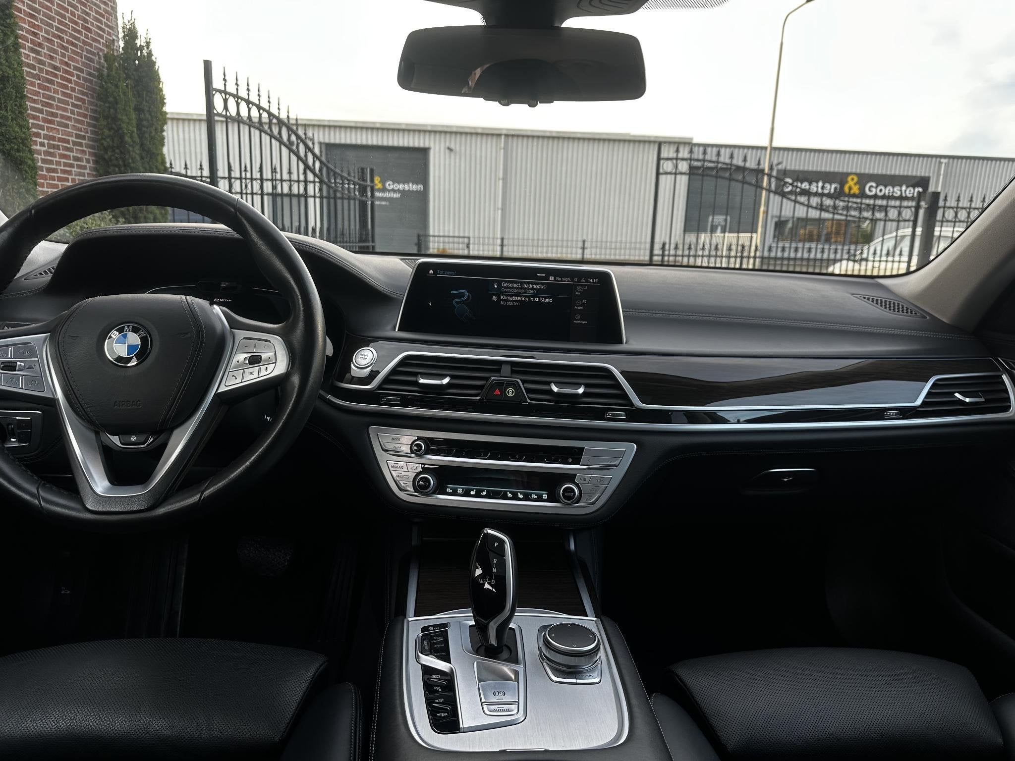 BMW 7-serie 745e High Executive, Achterwielaandrijving, Gebruikt, Zwart, Bedrijf