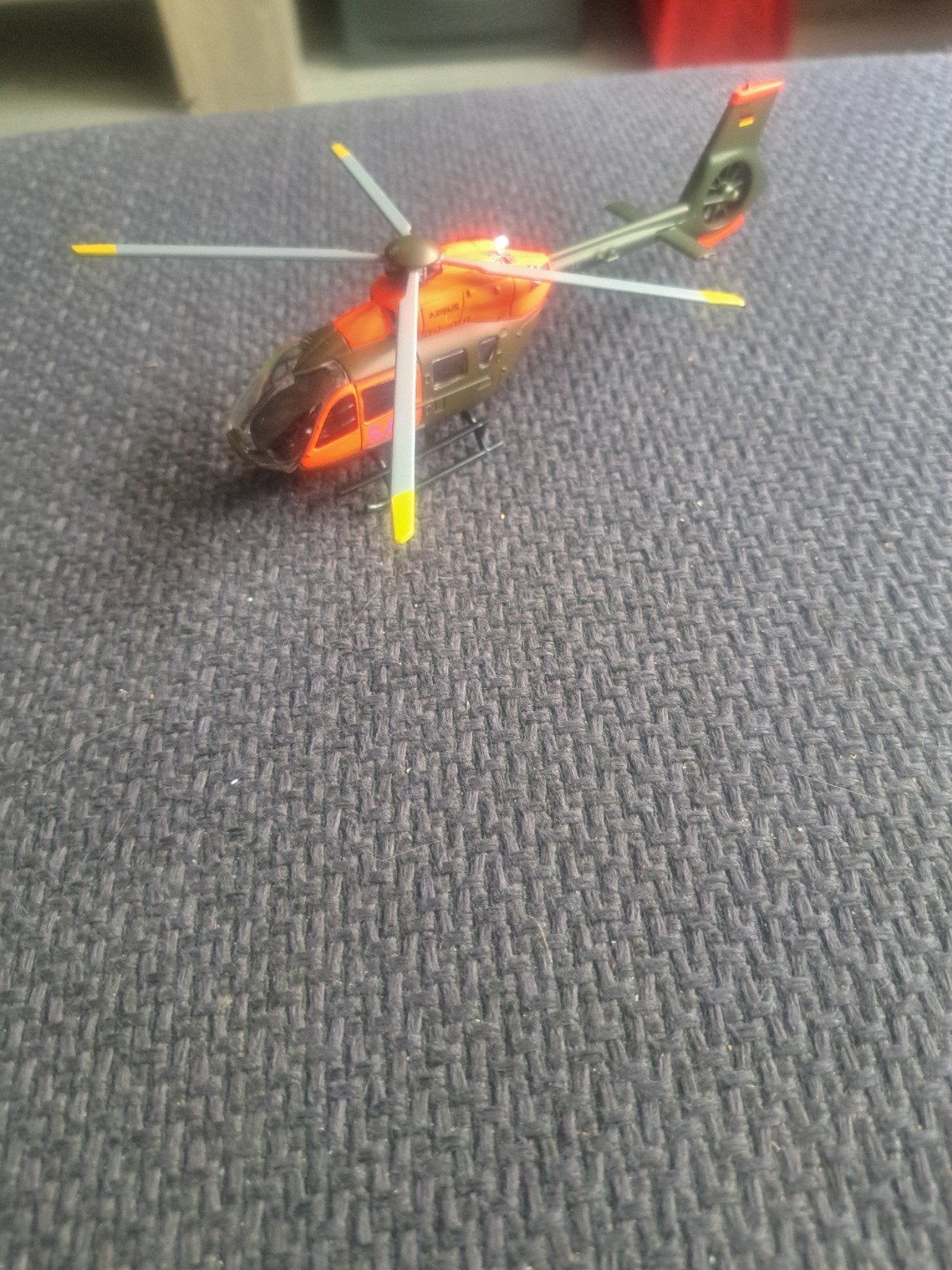 schuco model sar airbus h145 m schaal 1:87, Verzamelen, Luchtvaart en Vliegtuigspotten, Schuco, Gebruikt, Schaalmodel, West germany