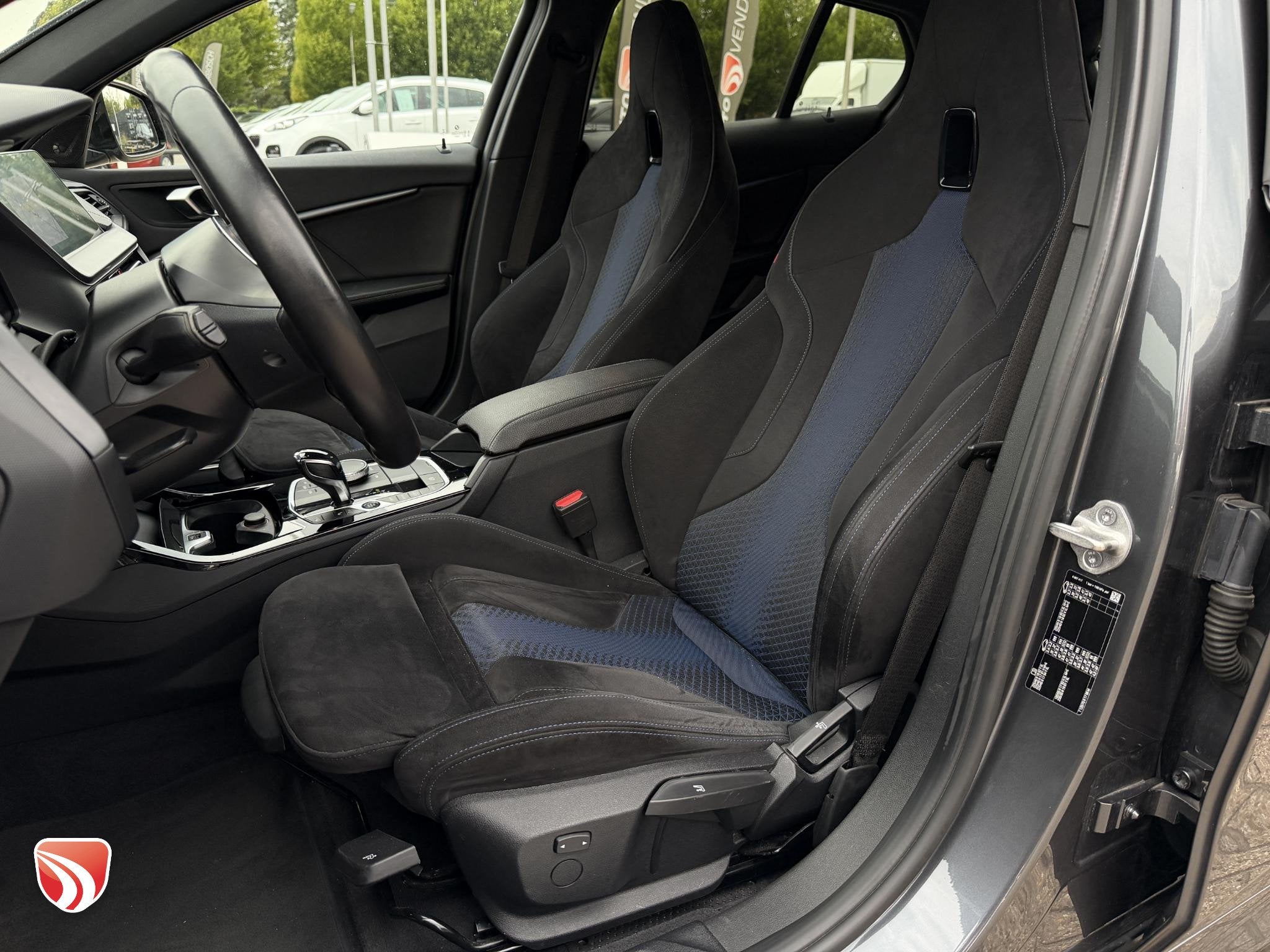 BMW 1-serie 118i High Executive Edition 140pk | Automaat | M, Stof, Gebruikt, Origineel Nederlands, Bedrijf