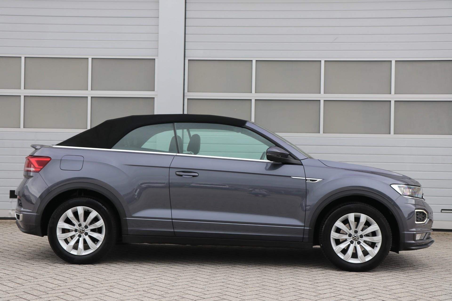 Volkswagen T-Roc Cabrio 1.5 TSI 150pk DSG R-Line | App Conne, Auto's, 12 maanden, 15 km/l, 4 cilinders, 4 stoelen