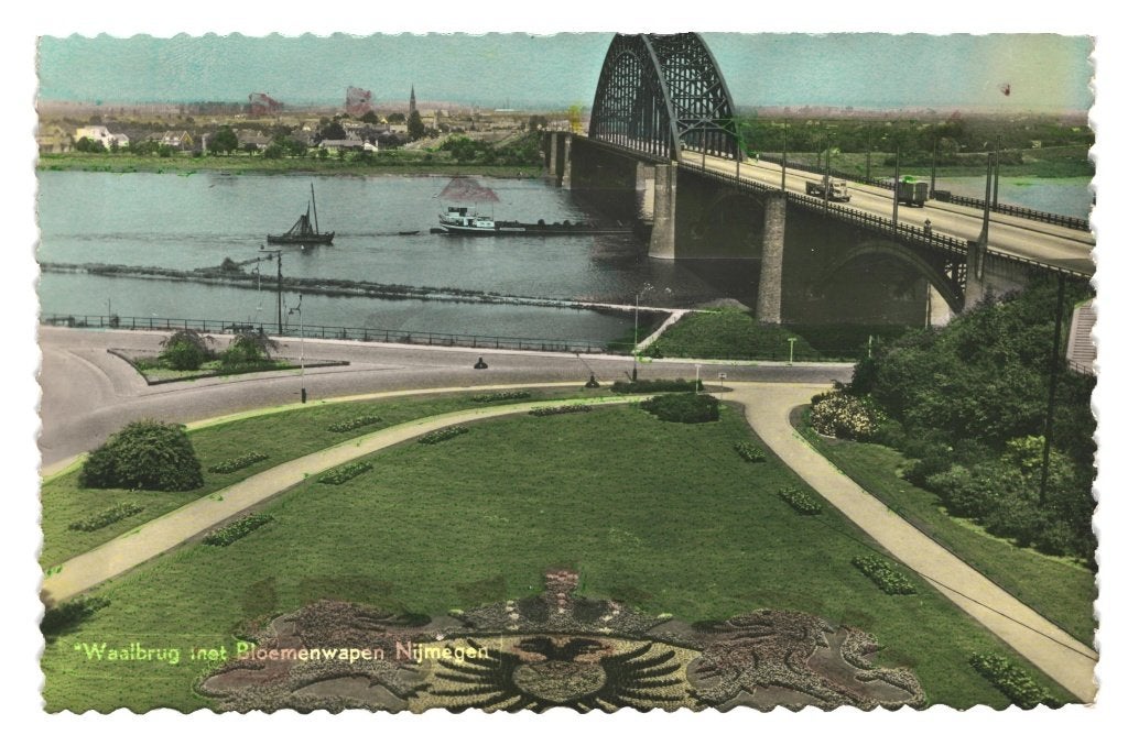 984306	Nijmegen	Waalbrug	1956 Gld	Gelopen met Postzegel