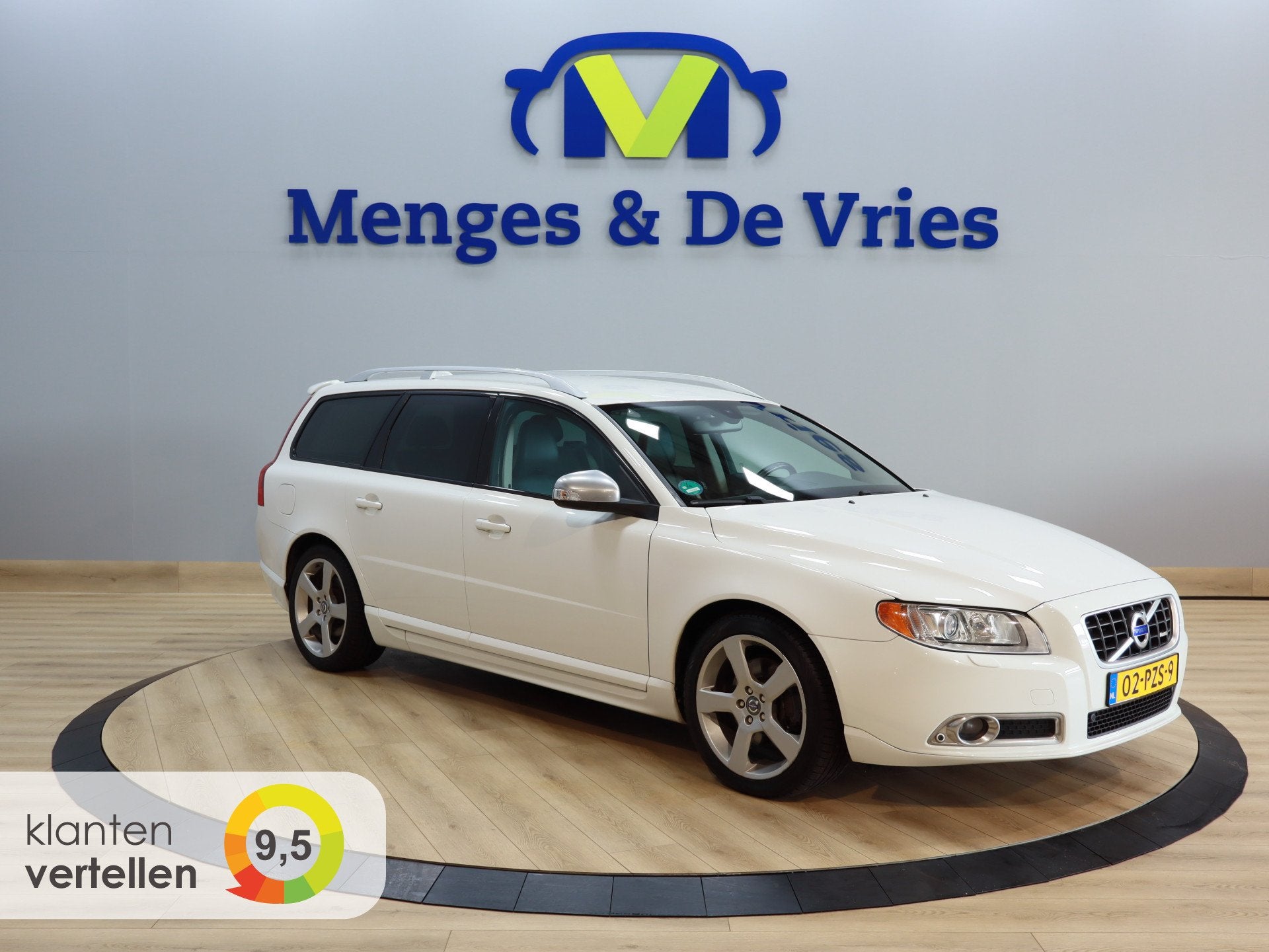 Volvo V70 2.0T R-Edition R Design | Airco ECC | Stoelverwarm, Euro 5, Zwart, 4 cilinders, Wit