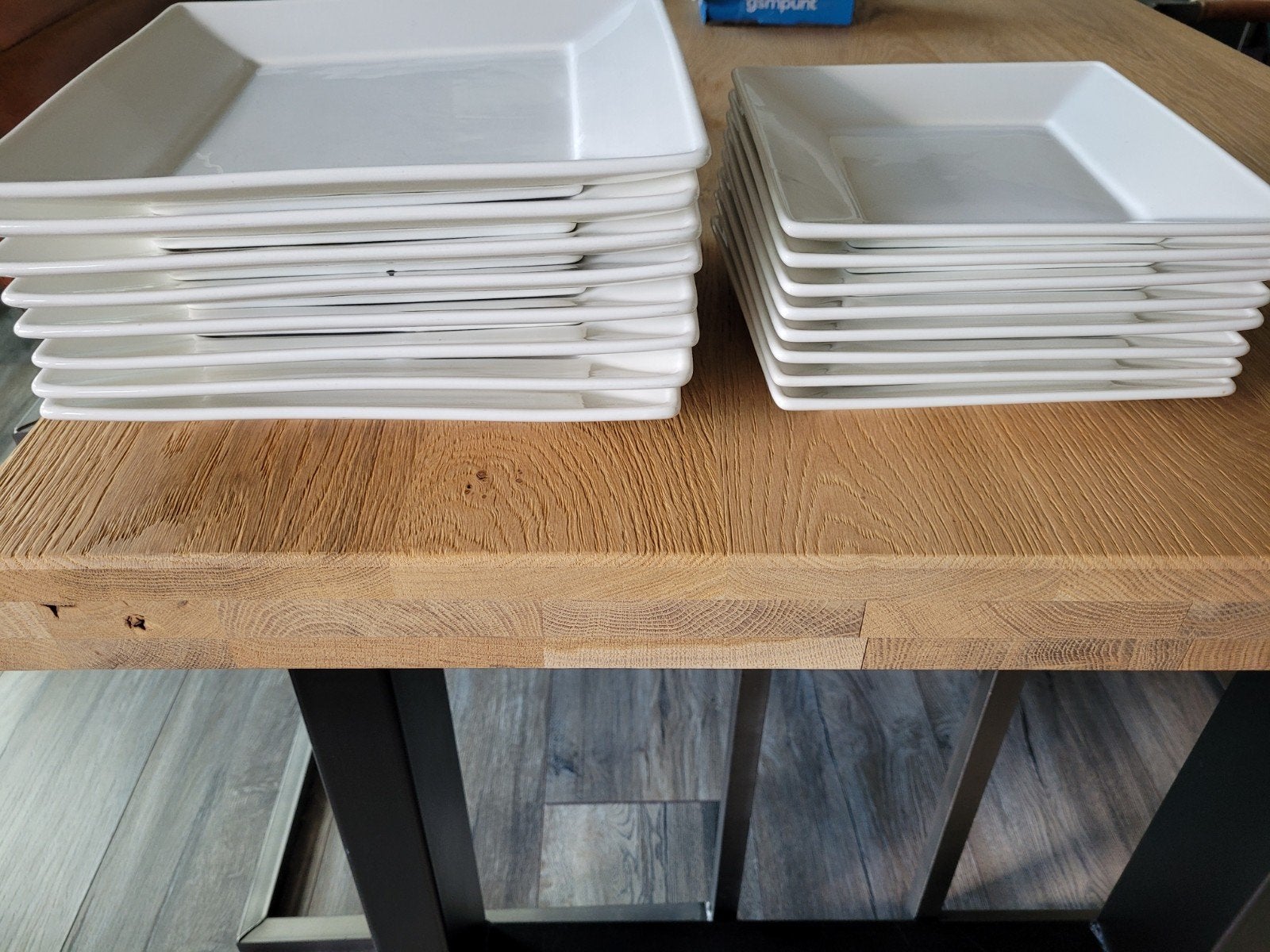 8 dinerborden en 8 ontbijtborden - Zeer goede staat, Ophalen, Keramiek, Zo goed als nieuw, Bord(en)
