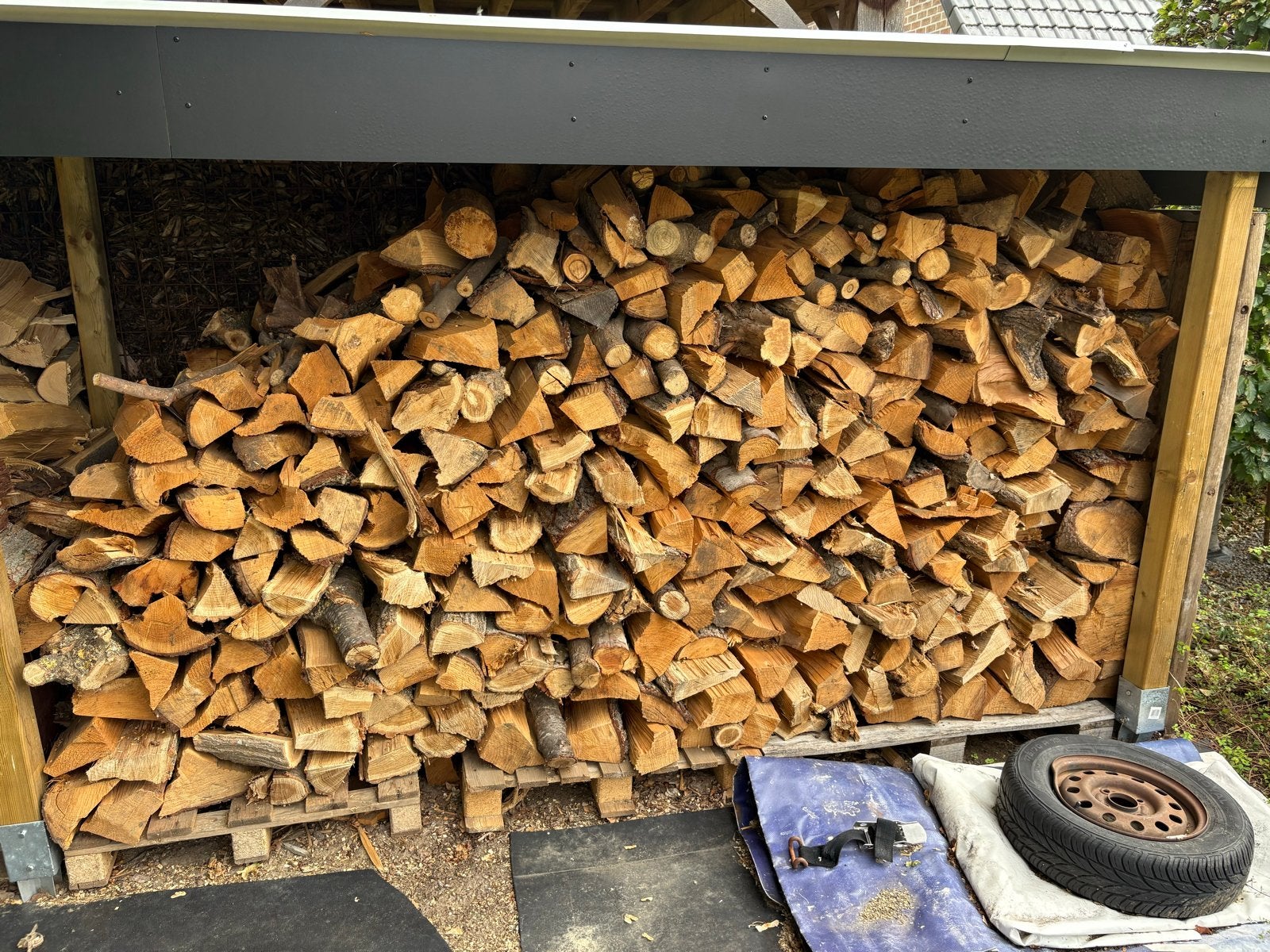 Droog gemengd brandhout - Klaar voor de kachel!, Tuin en Terras, 6 m³ of meer, Ophalen of Verzenden, Overige houtsoorten, Blokken