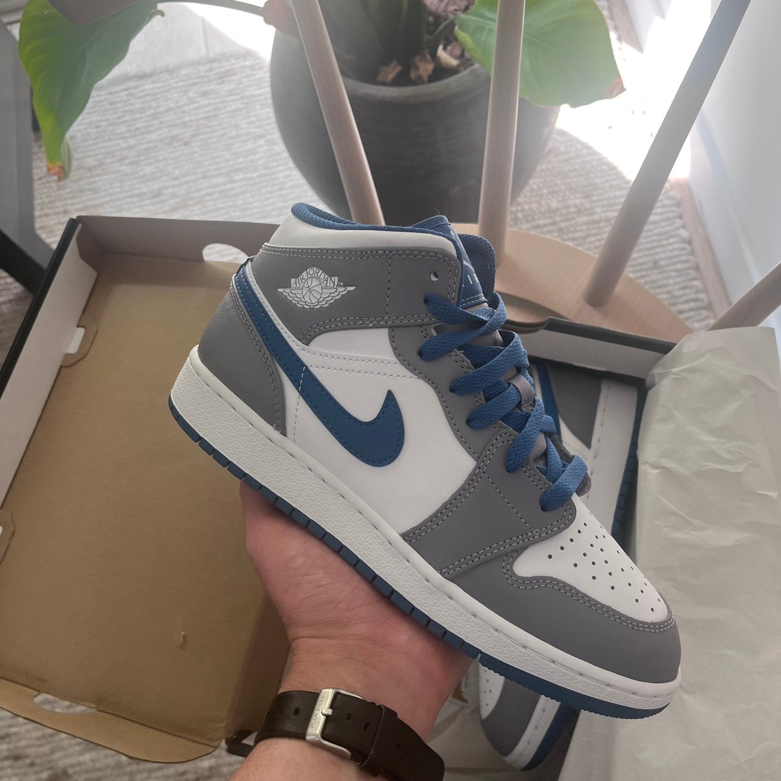 Nike Air Jordan 1 Mid True Blue GS 38.5, Blauw, Nieuw, Ophalen of Verzenden, Sneakers of Gympen
