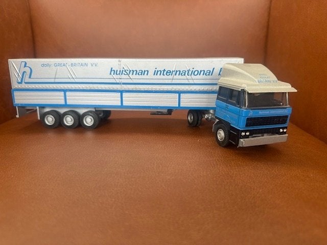 DAF truck+trailer Lion-Car, Huisman International BV, Hobby en Vrije tijd, Ophalen of Verzenden, Zo goed als nieuw, Bus of Vrachtwagen