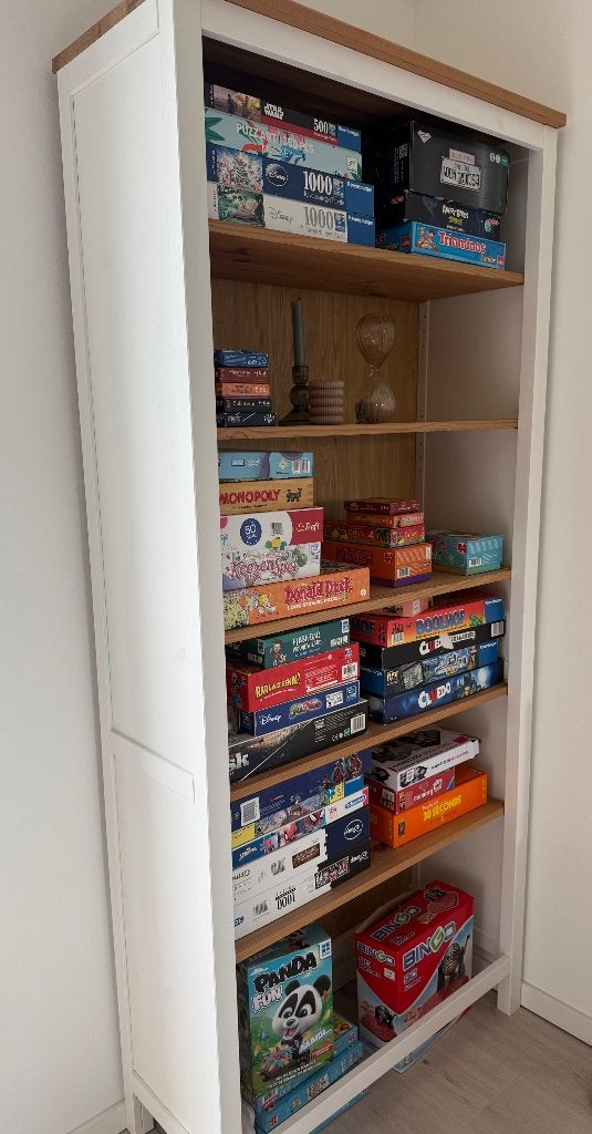 Te koop: Hemnes boekenkast, Ophalen, Met plank(en), 50 tot 100 cm, Zo goed als nieuw