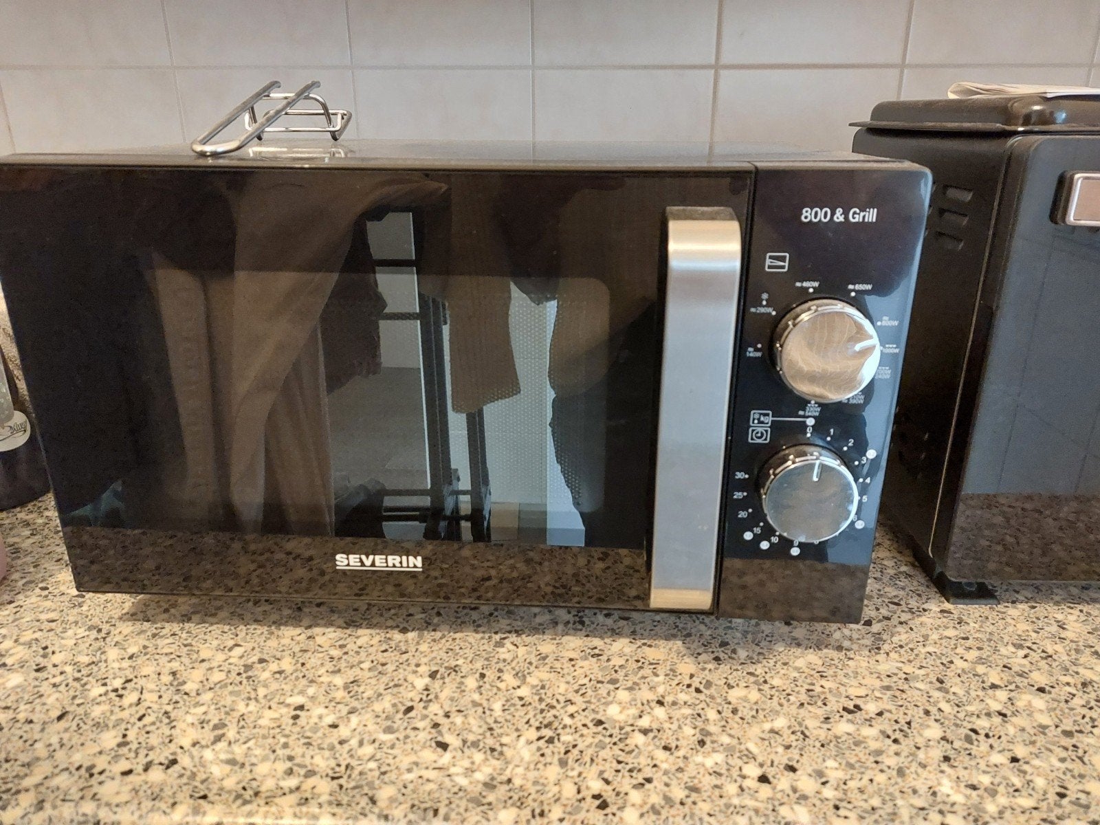 Severin Magnetron met Grill - 800W, Ophalen, Minder dan 45 cm, Grill, Draaiplateau