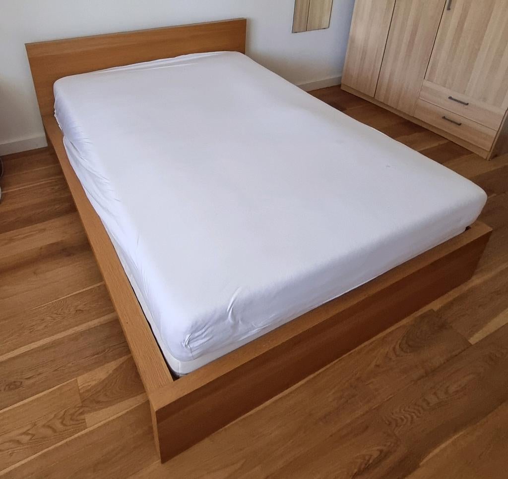 Bed frame 140x200cm, Ophalen, Tweepersoons