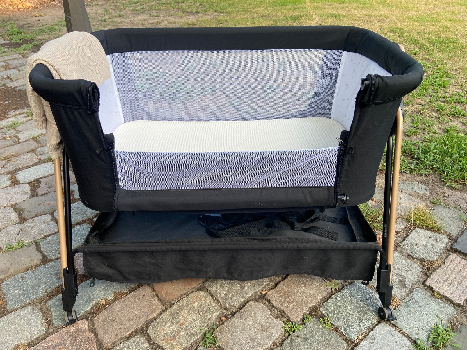Puck Claire Co-Sleeper Zwart/Goud | Compleet, Ophalen, Zo goed als nieuw, Wieg