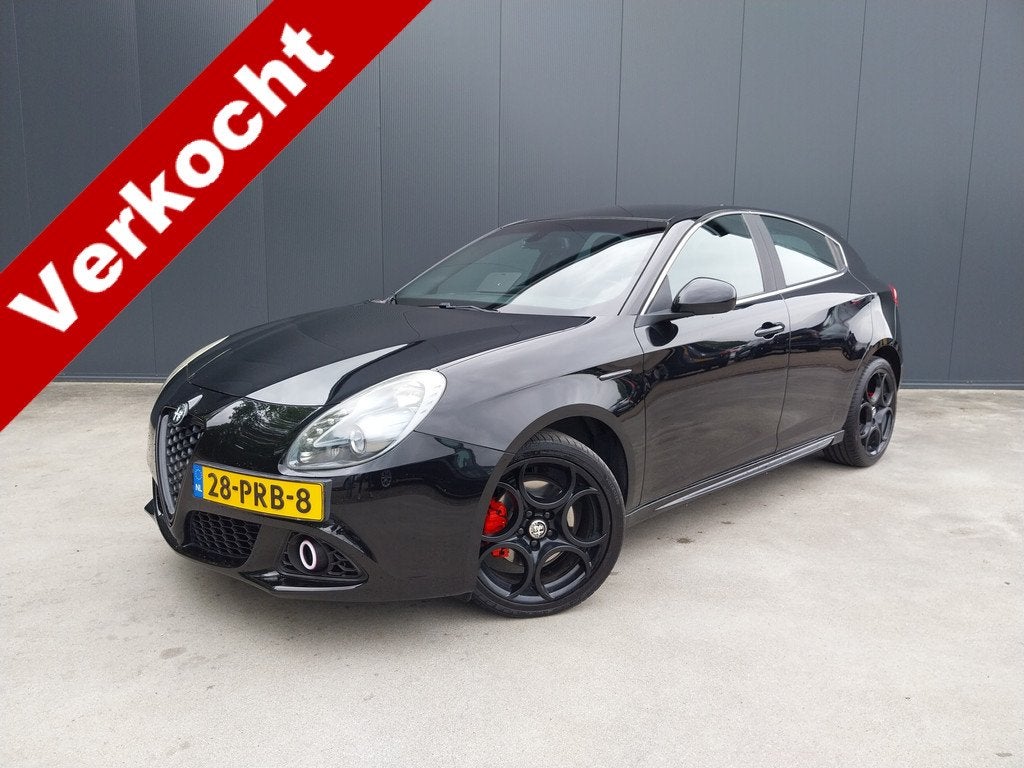 Alfa Romeo Giulietta 1.4 T 170 PK Distinctive CAMERA HALF LE, Voorwielaandrijving, Euro 5, Gebruikt, Automatische klimaatregeling