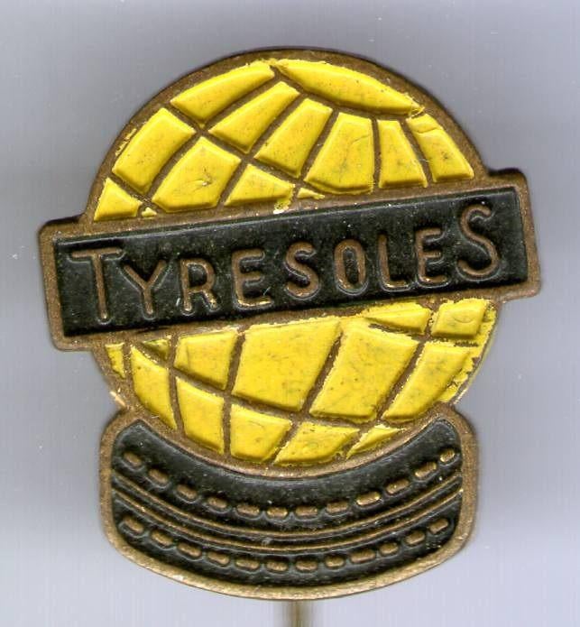 Tyresoles koper banden speldje ( H_128a ), Verzenden, Zo goed als nieuw, Transport, Speldje of Pin