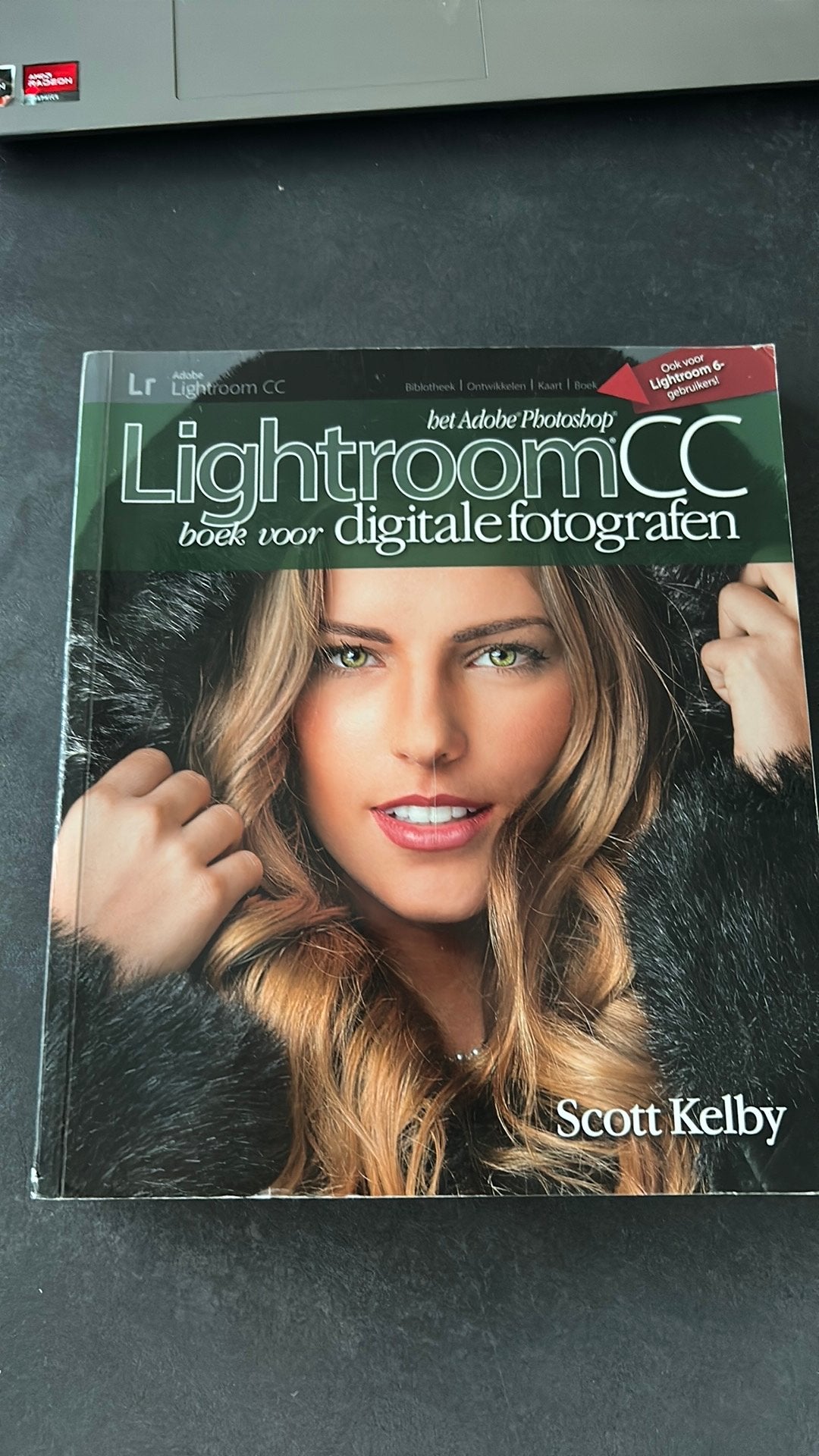Het Adobe photoshop lightroomCC boek voor digitale fotografe, Boeken, Gelezen, Ophalen of Verzenden, Scott Kelby, Overige onderwerpen