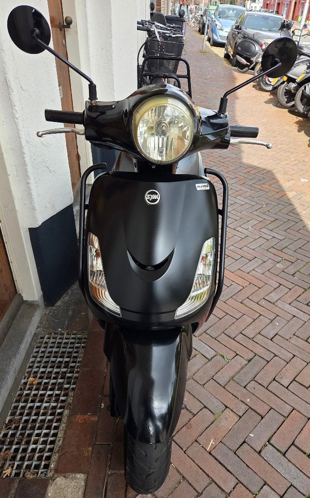 Sym Fiddle matblack/black snor 1249 brom 1399, Ophalen, Gebruikt, Benzine, 50 cc