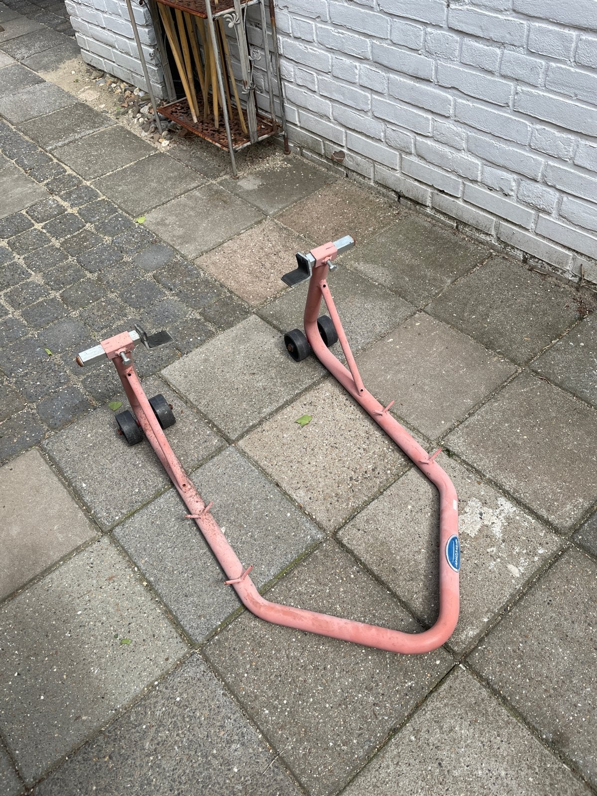 Paddock motorstand van Datona, Ophalen, Gebruikt